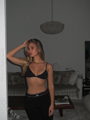 Michelle Hartmann leaked photo #119