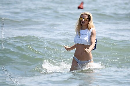 Michelle Hunziker Nude Leaked Photo #272