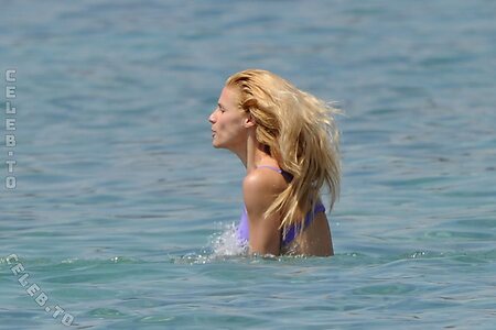 Michelle Hunziker Nude Leaked Photo #531
