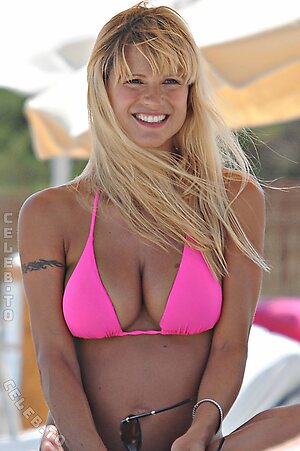 Michelle Hunziker Nude Leaked Photo #586