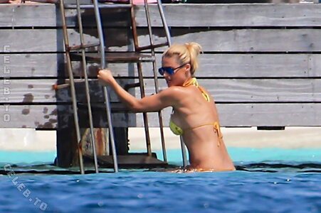 Michelle Hunziker Nude Leaked Photo #590