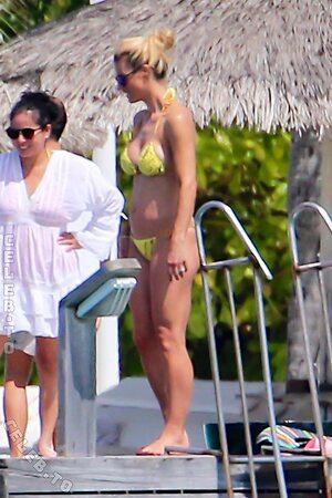 Michelle Hunziker Nude Leaked Photo #591