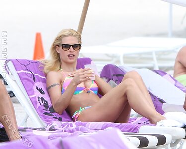 Michelle Hunziker Nude Leaked Photo #606