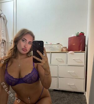 Michelle Louise photo