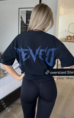 Michelle Mišić leaked photo #35