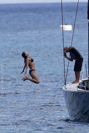 Michelle Rodríguez Nude Leaked Photo #8