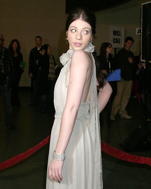 Michelle Trachtenberg leaked photo #4