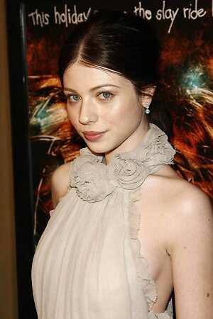 Michelle Trachtenberg leaked photo #6