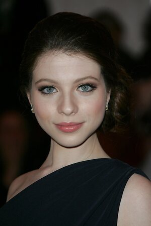 Michelle Trachtenberg leaked photo #24