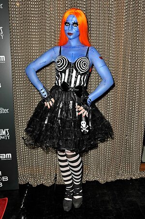 Michelle Trachtenberg leaked photo #79