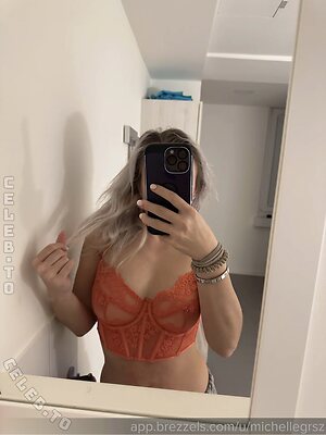 Michellegrsz / 112_michelle