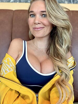 Michellek4040 leaked photo #25