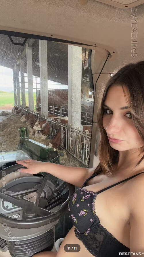 Dorfmädel Melly leaked photos