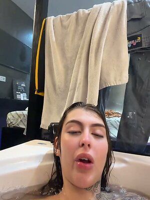 Miiabellovic leaked photo #20