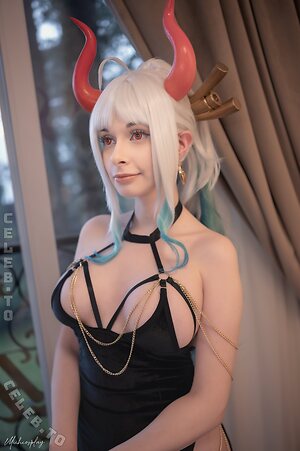 Miih Cosplay