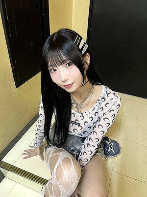Miina Yoneda leaked photo #23