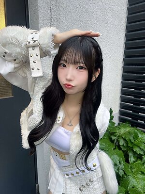 Miina Yoneda leaked photo #43