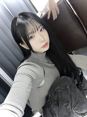 Miina Yoneda leaked photo #46