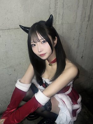 Miina Yoneda leaked photo #57