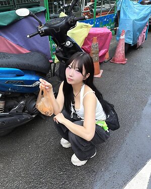 Miina Yoneda leaked photo #83