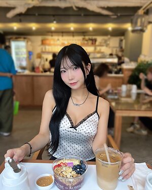 Miina Yoneda leaked photo #96
