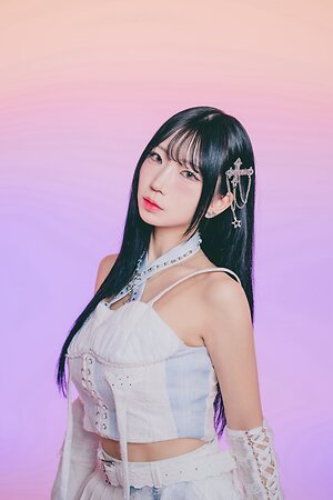 Miina Yoneda leaked photo #103