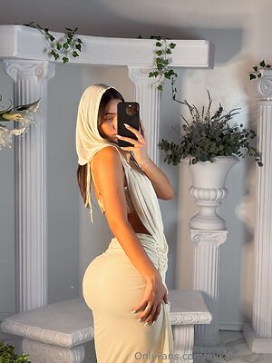 Mikaela Lafuente leaked photo #1138