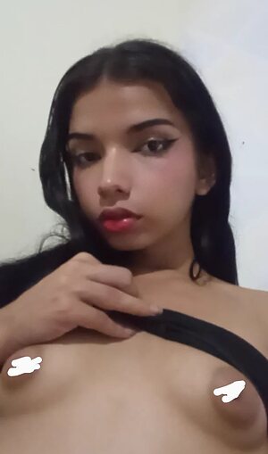 Mikaelly_amber