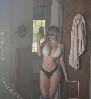 Mikahhlynn Nude Leaked Photo #7