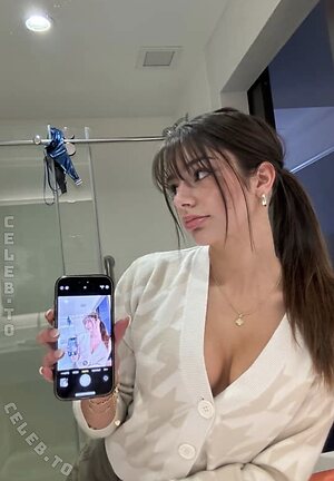 Mikayla Campinos