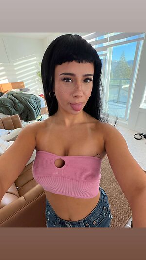 Mikayla Campinos leaked photos