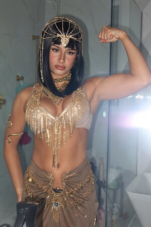 Mikayla Campinos