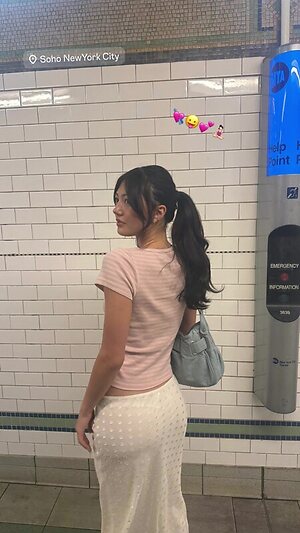 Miku Martineau leaked photo #38