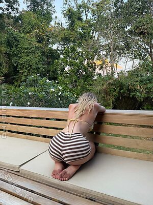 Mila Klein photo