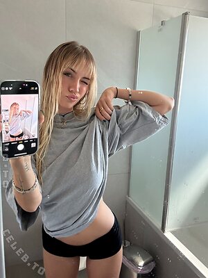 Mila Klein Nude Leaked Photo #193