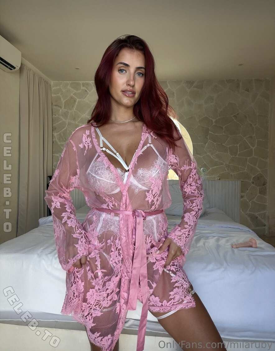 Mila Ruby photo