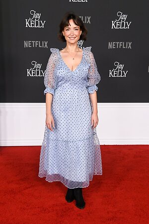 Milana Vayntrub