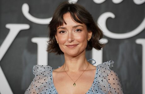 Milana Vayntrub