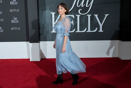 Milana Vayntrub leaked photo #113