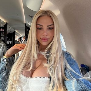 Milaneedls Nude Leaked Photo #11