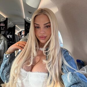 Milaneedls Nude Leaked Photo #12