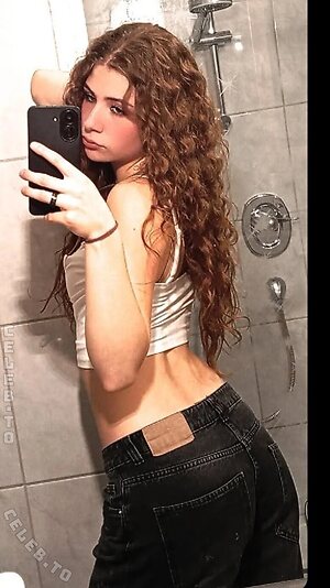 MilaRoseee photo