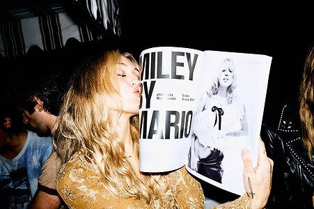 Miley Cyrus naked