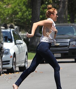 Miley Cyrus Nude Leaked Photo #96