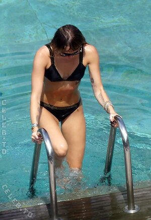 Miley Cyrus Nude Leaked Photo #105