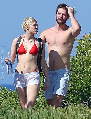 Miley Cyrus Nude Leaked Photo #183