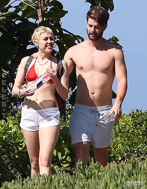 Miley Cyrus Nude Leaked Photo #184