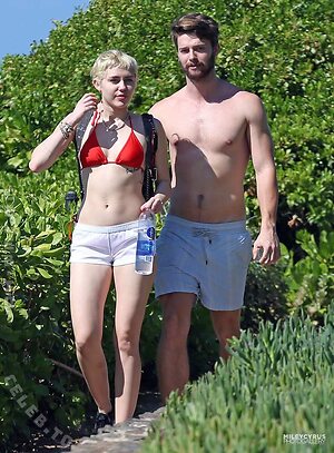 Miley Cyrus Nude Leaked Photo #189