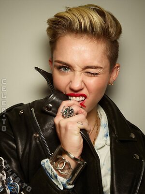 Miley Cyrus Nude Leaked Photo #236