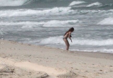 Miley Cyrus Nude Leaked Photo #312